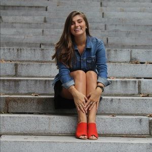 Meet your Posher, Francesca